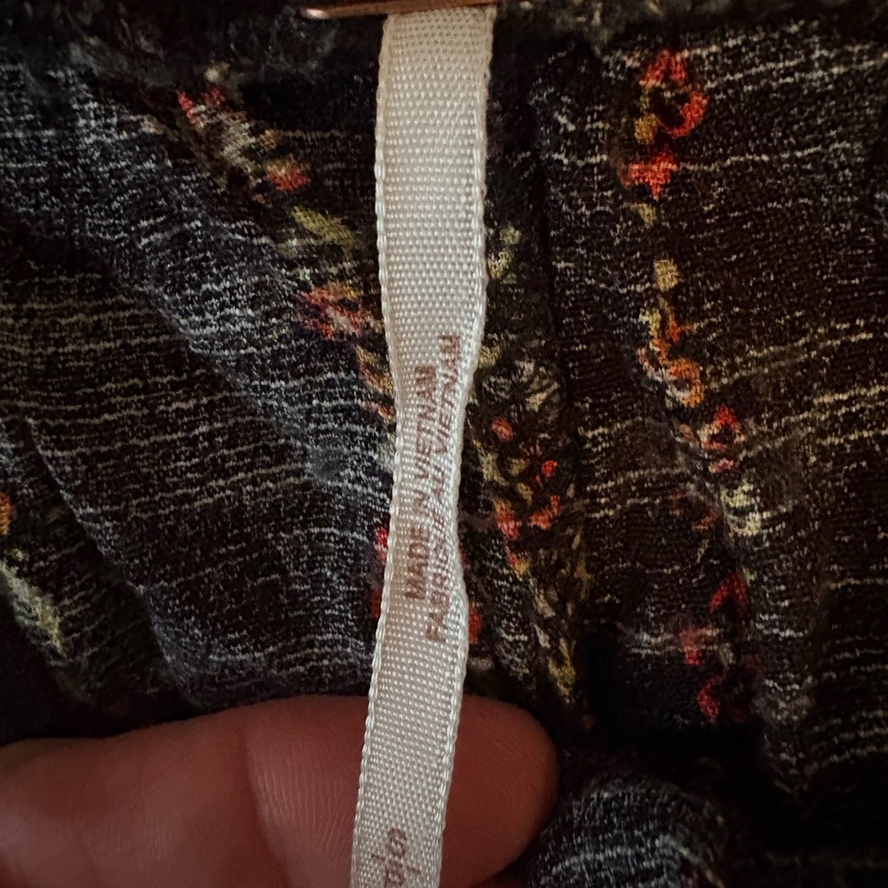 Floral Black Two-Piece Set - Picture 4 of 4
